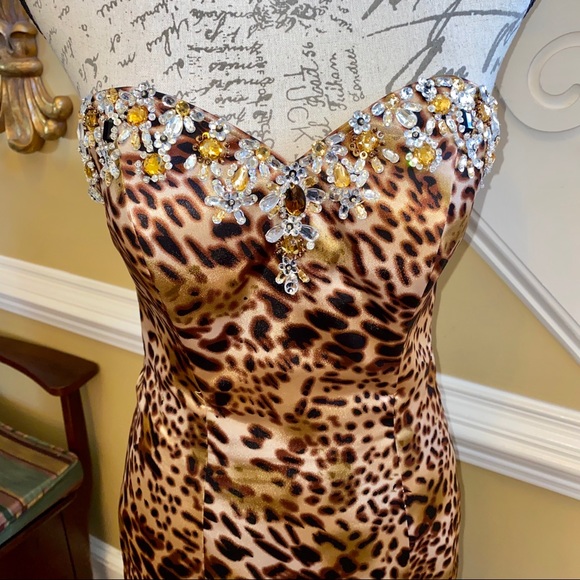 Mori Lee Leopard beaded gown - Picture 6 of 9